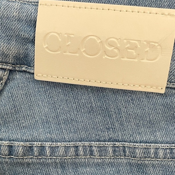Closed Baker Slim Mid Rise Crop in Light Blue Wash Denim Jeans Women's Size 28 - Picture 11 of 14